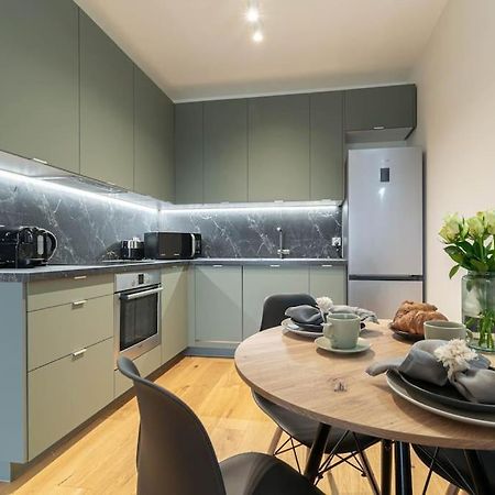 Olive Tree Apartment - Klimatyzacja - Air Conditioning-Self-Check-In كاتوفيتسه المظهر الخارجي الصورة